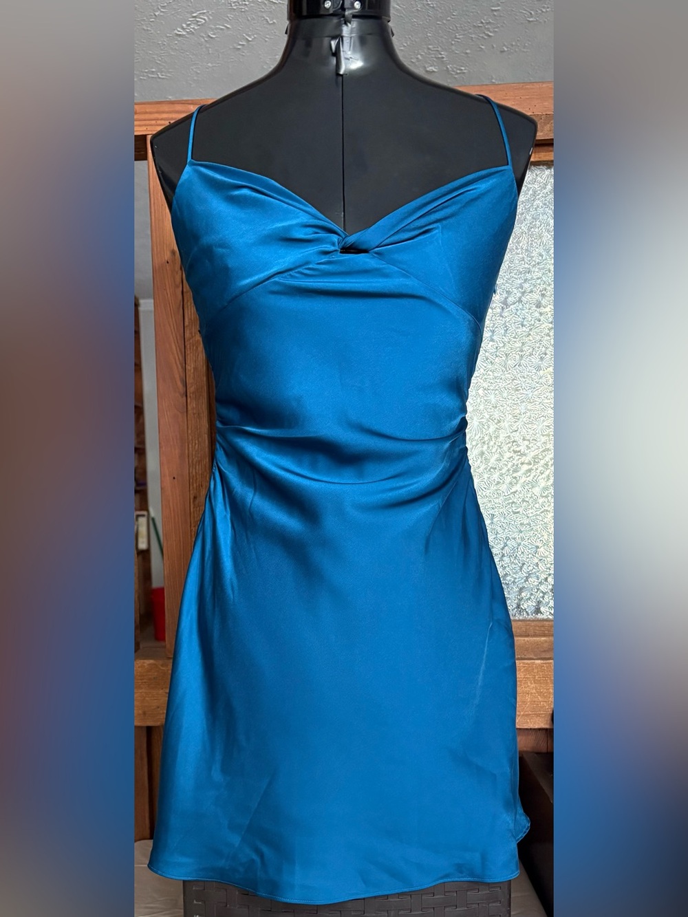 Cotton Candy LA Women’s Teal Blue Satin Twist Knot Bust Mini Dress Size S. New